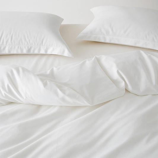 Close-up of Sincdoo PLA bedding set showcasing antibacterial, skin-friendly fabric ideal for elderly care, with microplastic-free benefits.